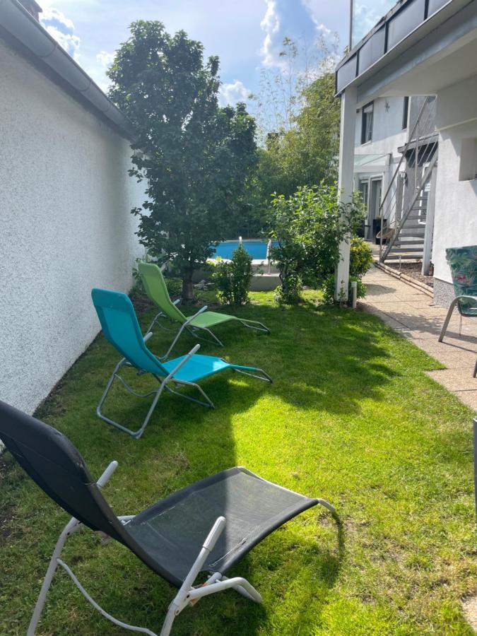 Cheap Outlet Center Apartment With Pool パルンドルフ エクステリア 写真